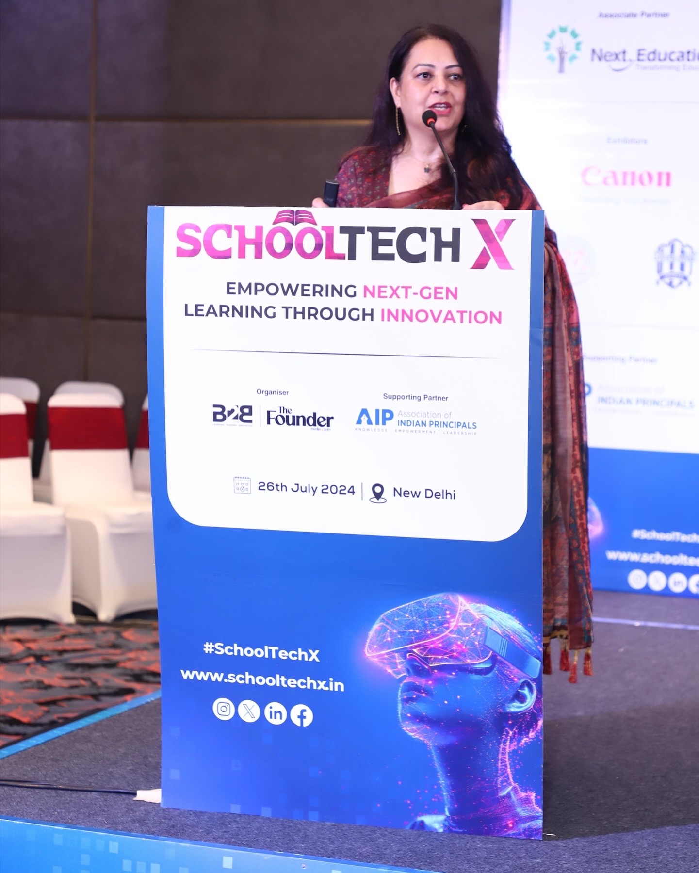 Dr. Chetna Sabharwal speaking at SchoolTechX